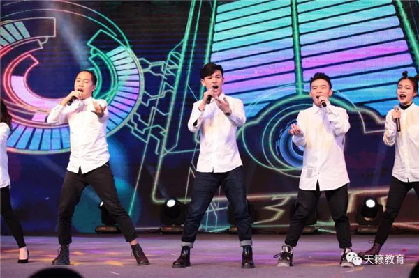 通俗歌曲串烧《最初的梦想》《果汁分你一半? width=