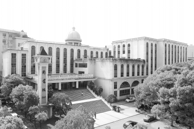 湖北商N学院 湖北商N学院